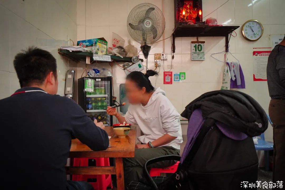 潮汕肉饼云吞 (潮汕肉饼云吞店)