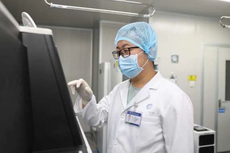 7岁女童持续6天高烧,七个月婴儿反复高烧怎么回事