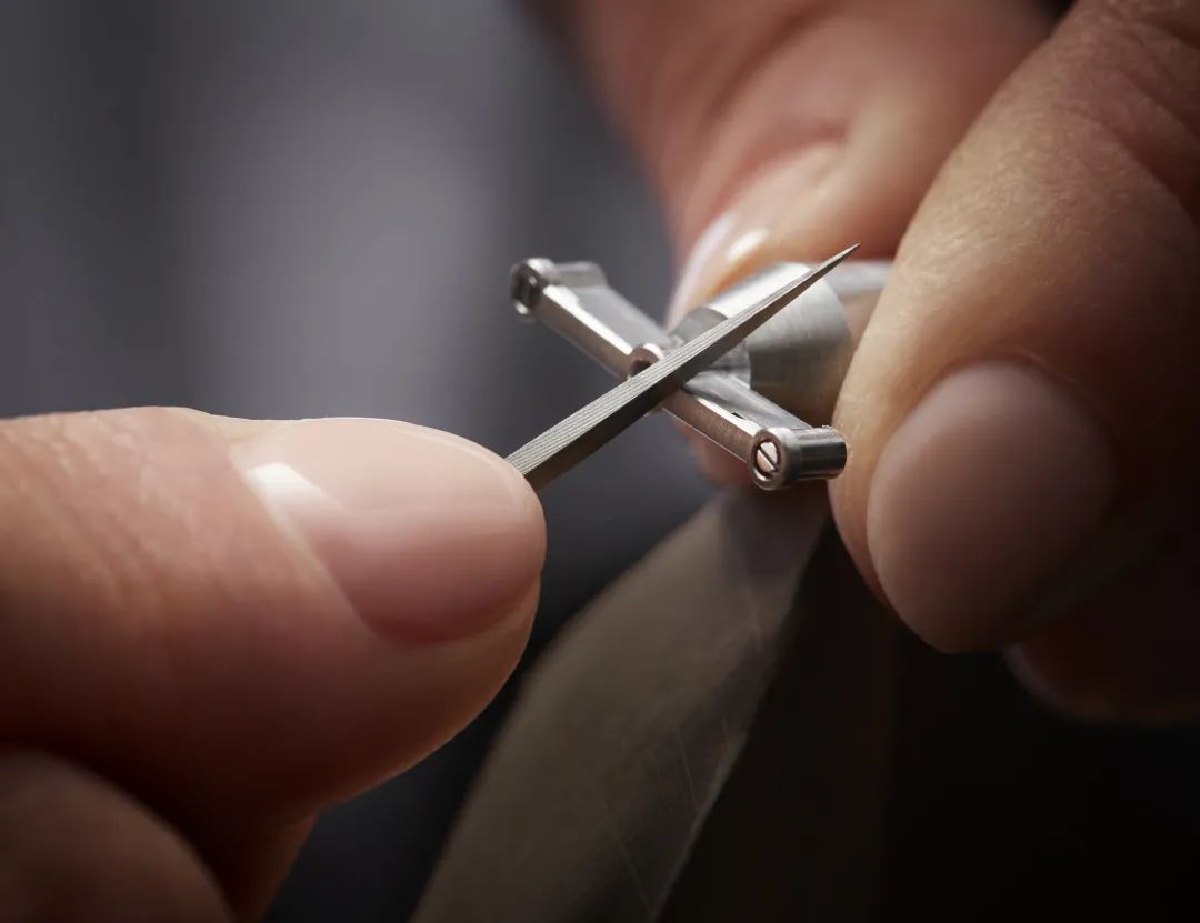 瑞士钟表何以独步天下管窥机芯打磨工艺