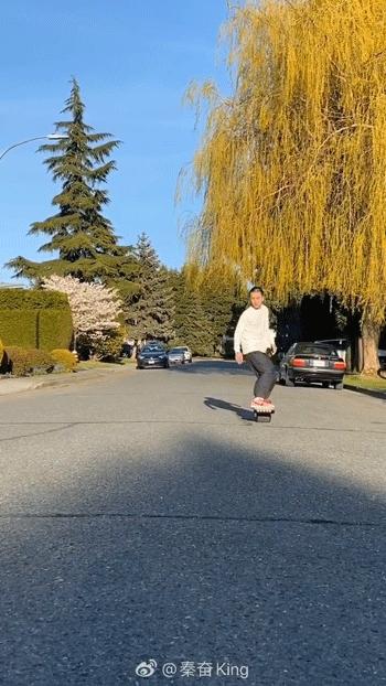 谁把富二代秦奋的车撞坏了,秦奋撞了几台车