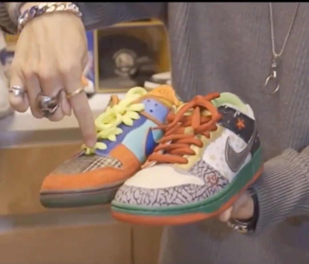 谁把富二代秦奋的车撞坏了,秦奋撞了几台车