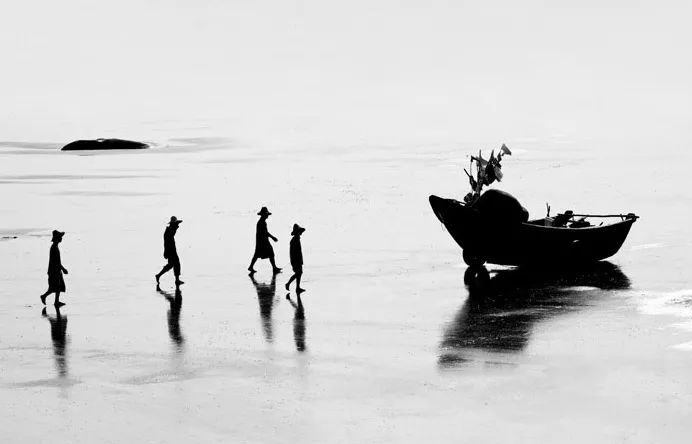 生如夏花之绚烂死如秋叶之静美,生如夏花原唱