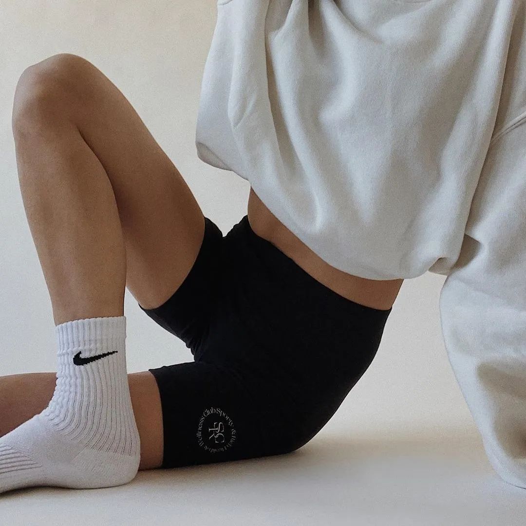 别追BM风了，今年做个NIKE女孩吧