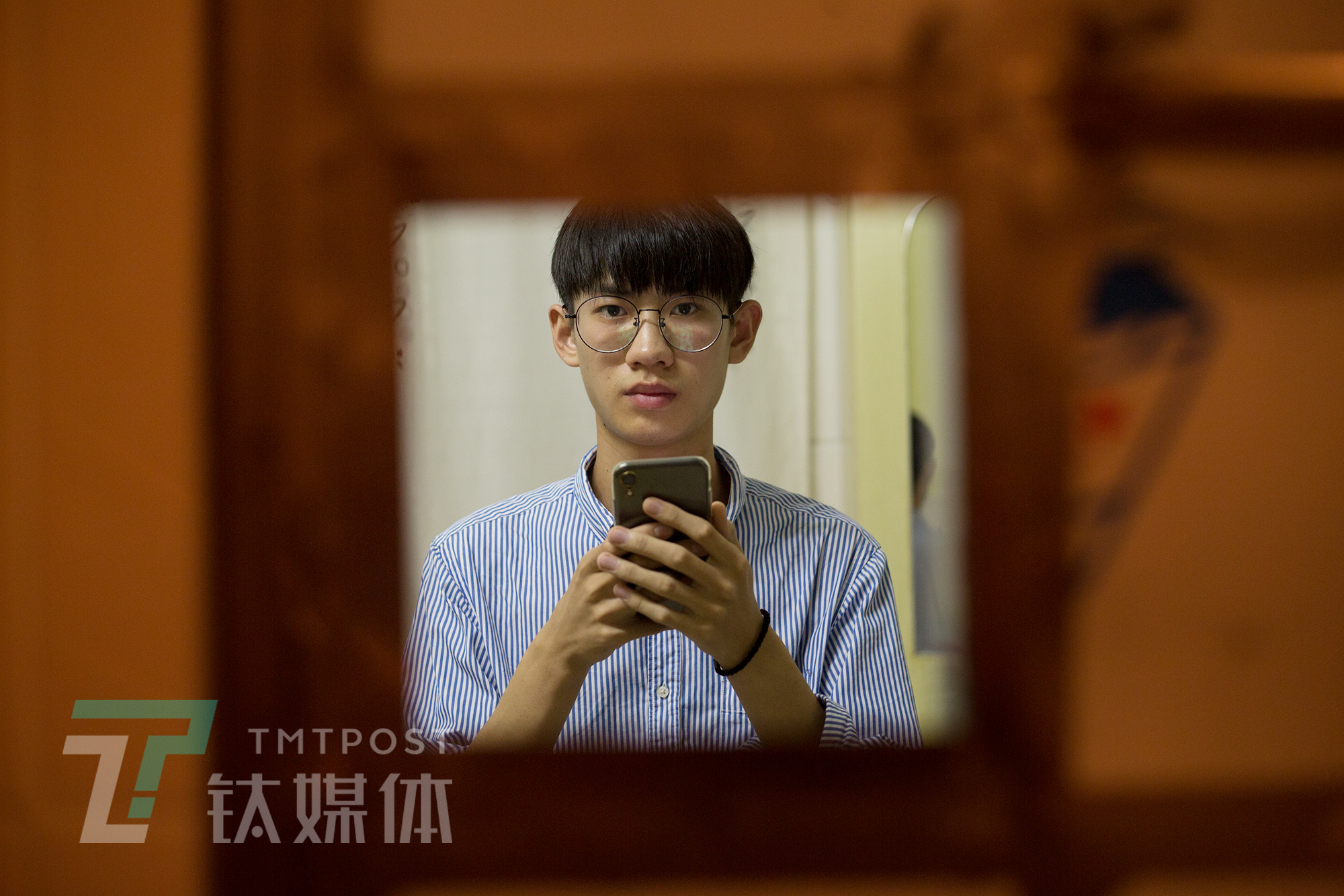 探访珠三角MCN培训课堂:工厂老板学直播卖货,应届毕业生想成李佳琦|钛媒体影像《在线》