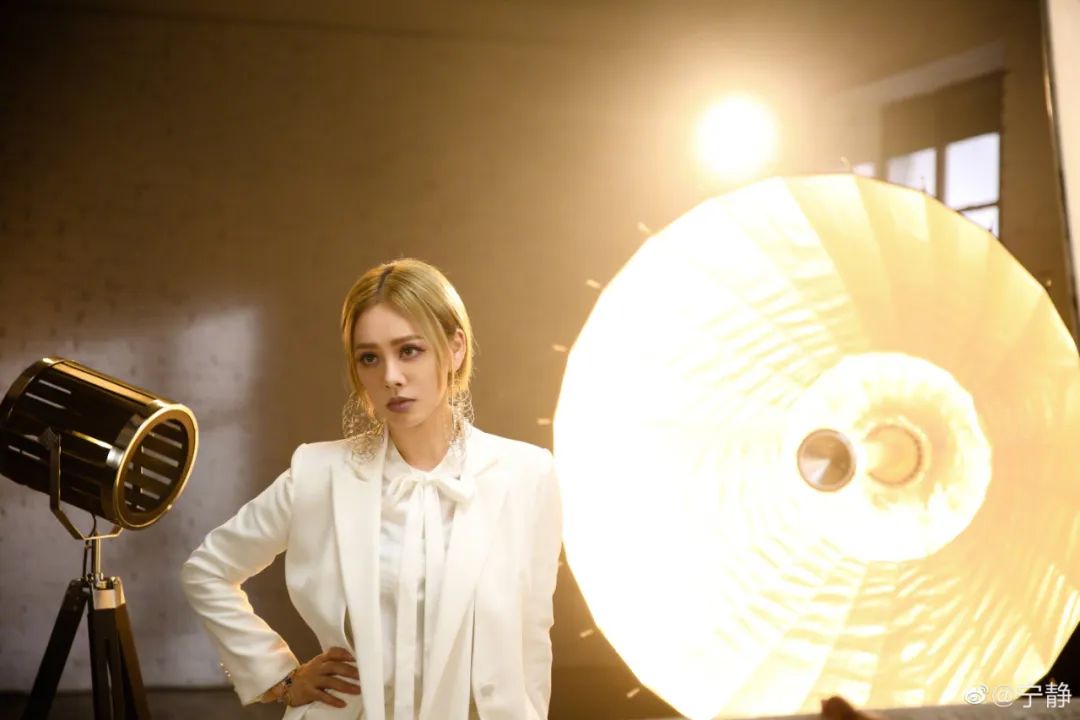 宁静推荐nude色眼影,宁静眼影盘