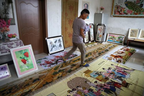 22米手工清明上河图,13岁女孩儿独自完成清明上河图