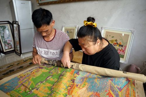 22米手工清明上河图,13岁女孩儿独自完成清明上河图