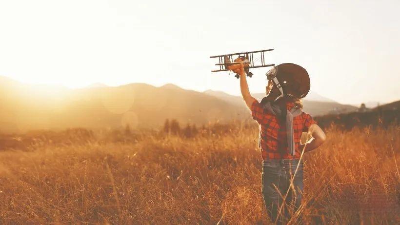 看完李佳琦父亲才知道，90%的人早已失去「成为李佳琦」的机会