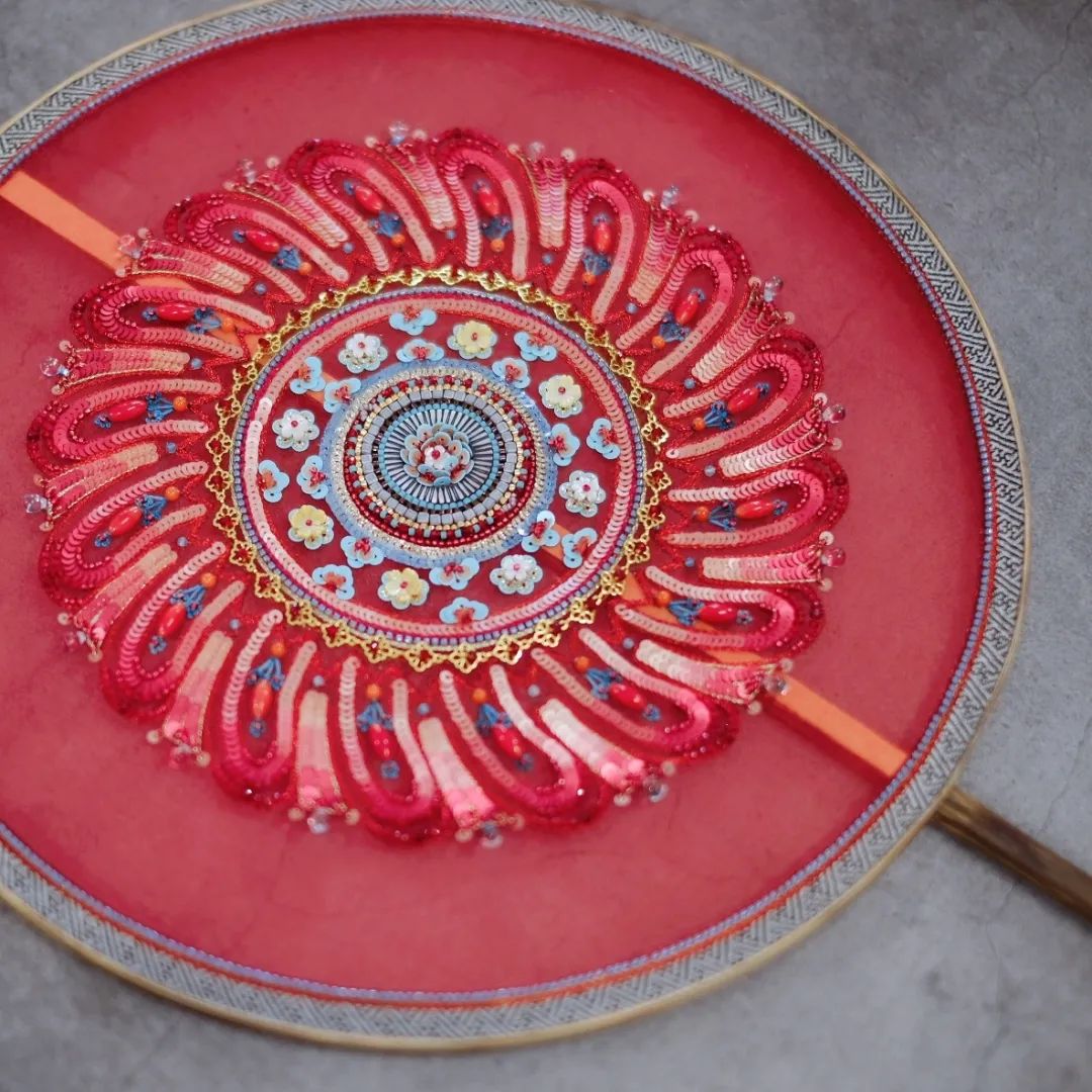 鎵嬪伐鍑ゅ啝澶撮グ鍥㈡墖,鍥㈡墖鍎跨鎵嬪伐