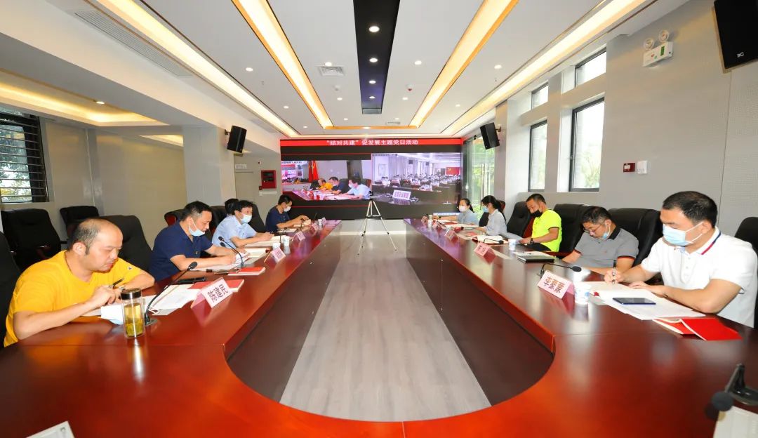 编委读报丨“七一”走近基层*党**支部和一线*党**员；船舶空气消毒净化样机装船测试；天津至无锡开通定期货运航线……