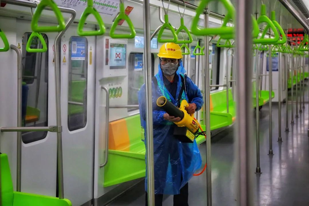 编委读报丨“七一”走近基层*党**支部和一线*党**员；船舶空气消毒净化样机装船测试；天津至无锡开通定期货运航线……