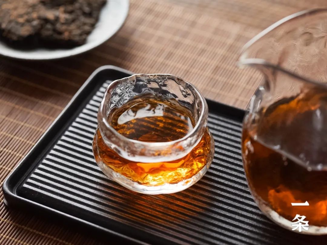 陈年古董普洱茶,普洱生茶老古董茶