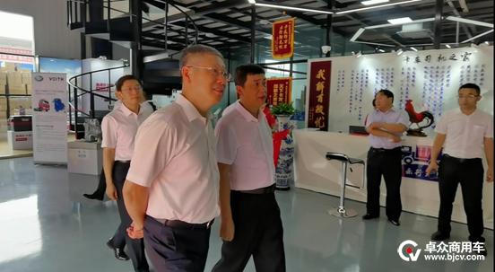 一汽解放领导走近用户，调研乐行无忧成都卡车司机之家