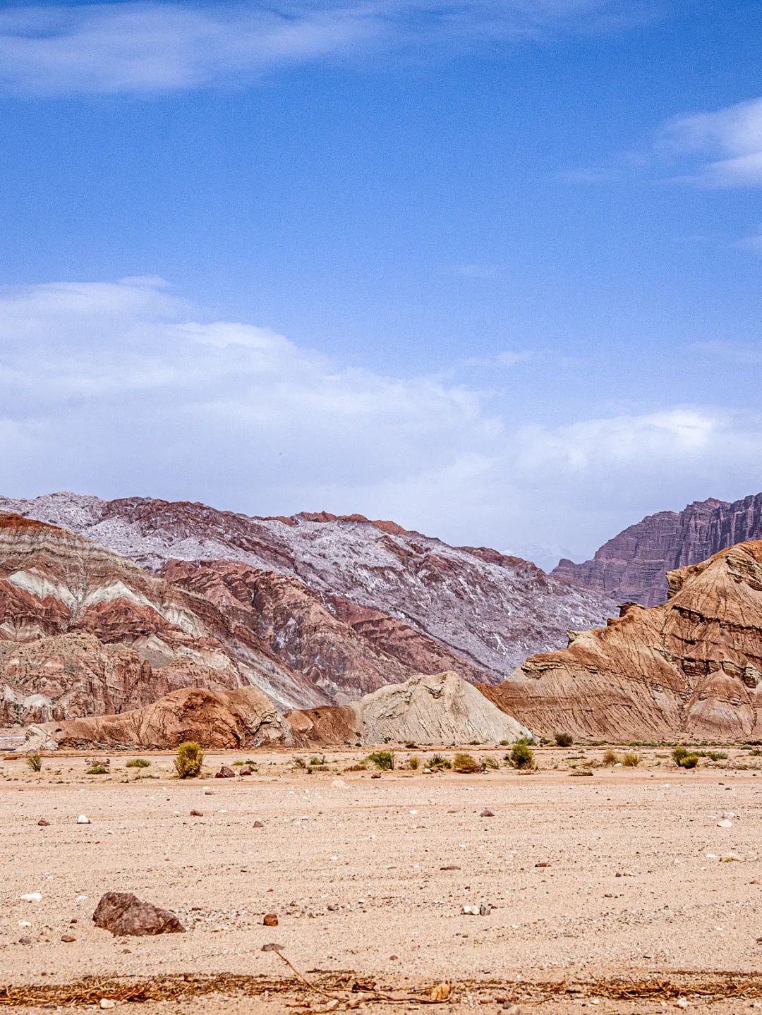 塔里木大沙漠能绿化吗,除了无人区哪里还有戈壁滩