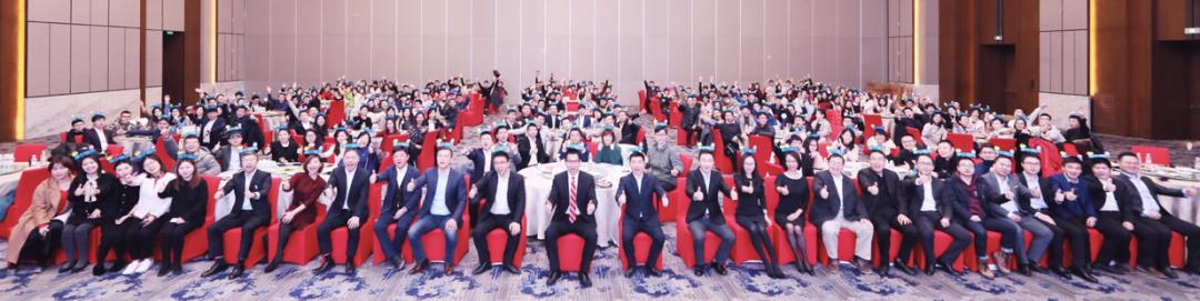 摩尔精英5周岁，谢谢你陪我一起成长