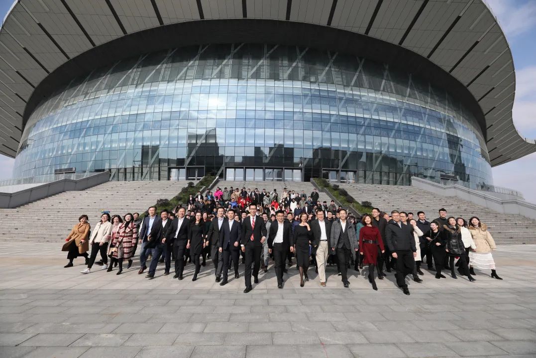 摩尔精英5周岁，谢谢你陪我一起成长