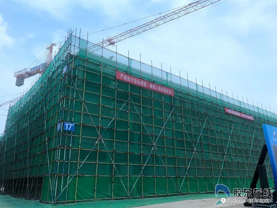 跟着领导去检查项目现场,跟着领导们参观应该站在哪里