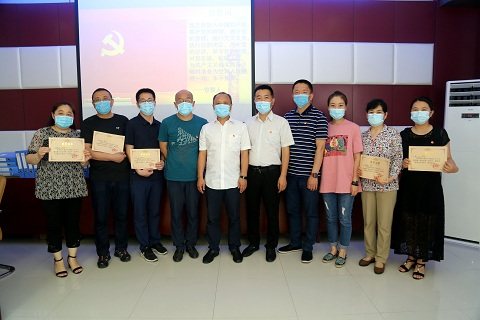 瀛︿範鍏堣繘姒滄牱鍑濊仛濂嬭繘鍔涢噺,瀛︿範鍏堣繘鍏歌寖鍑濊仛濂嬭繘鍔涢噺