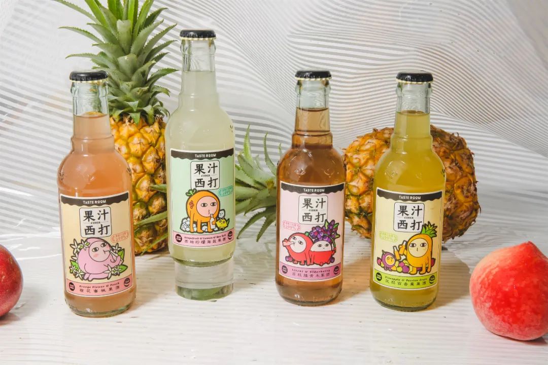 比可乐上头，比奶茶过瘾，成年人的快乐水