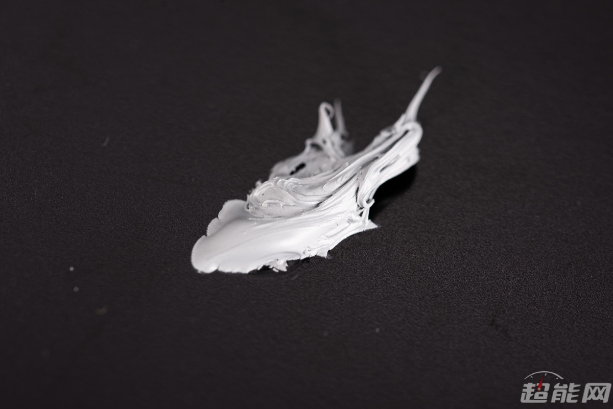 鑫谷冰焰V5硅脂评测:高效散热,价格亲民