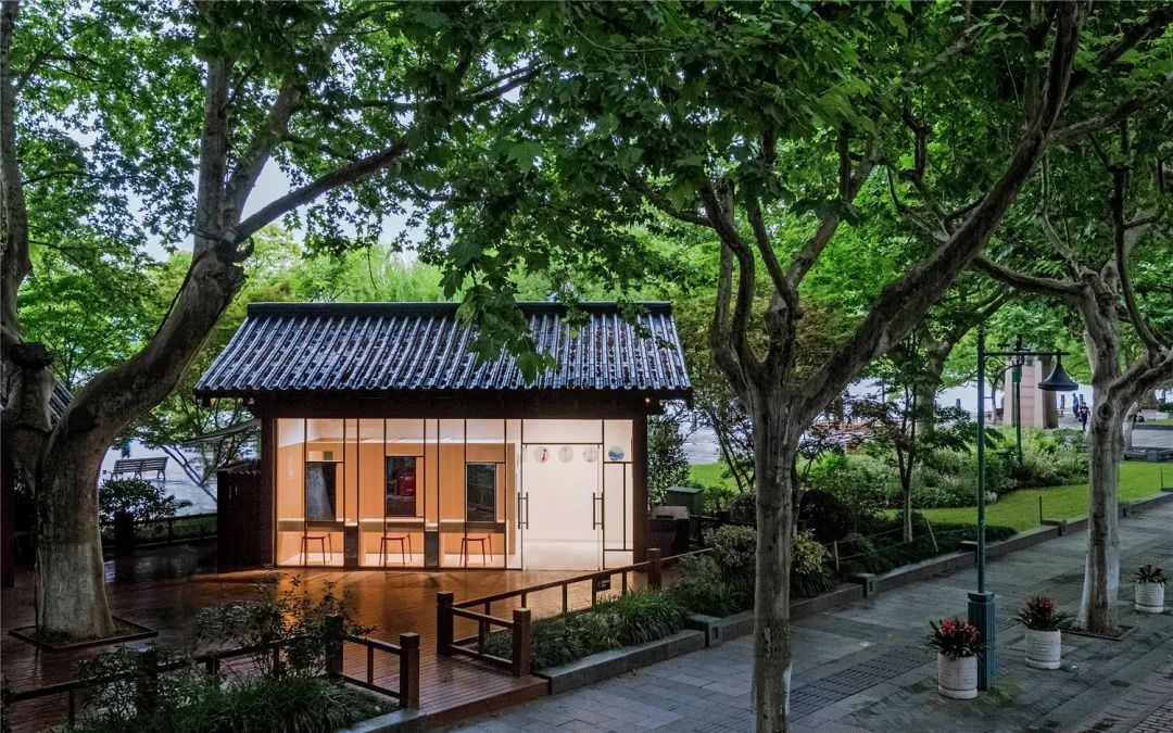 杭州西湖汉服体验馆多少钱一天,想在小镇上开个汉服体验馆