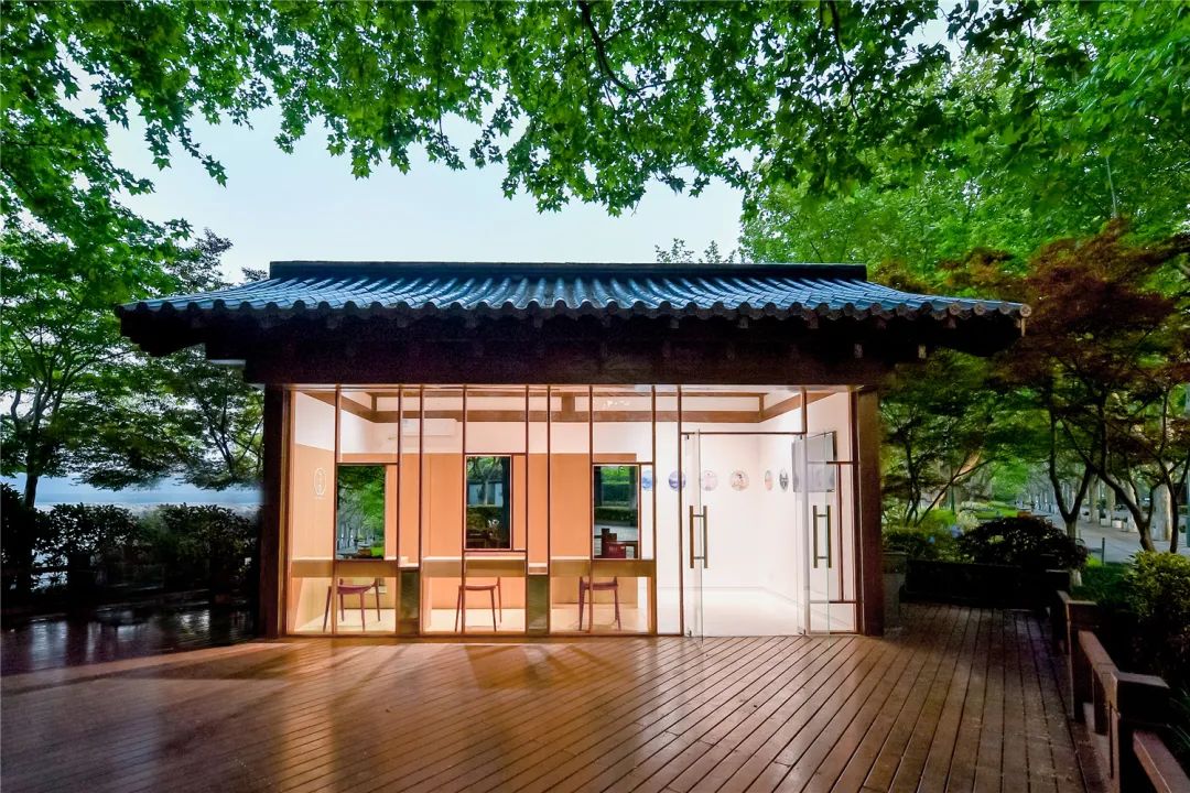 杭州西湖汉服体验馆多少钱一天,想在小镇上开个汉服体验馆