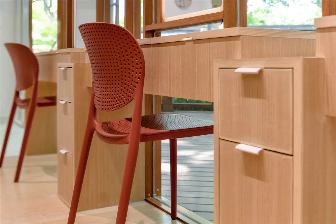 杭州西湖汉服体验馆多少钱一天,想在小镇上开个汉服体验馆