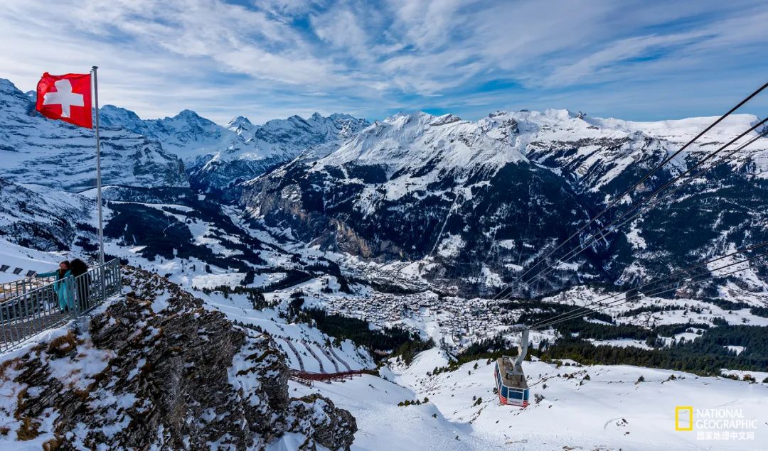 阿尔卑斯自行车雪崩,阿尔卑斯山历史事件