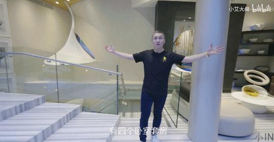 成都1.5亿豪宅火了!一小张地毯10w,买就送游艇码头,网友:都很满意,就差钱了