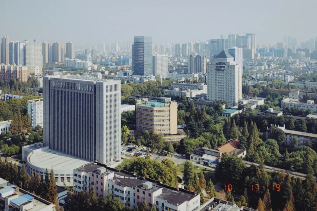 你好这里是成都,校园生活武汉科技大学