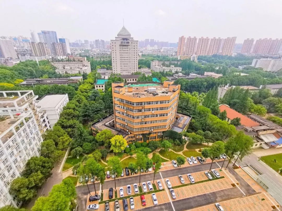 你好这里是成都,校园生活武汉科技大学