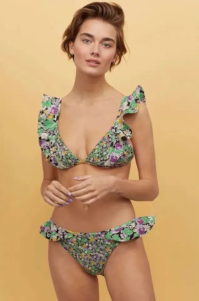 高考完的第一件事，穿漂亮新泳衣乘风破浪去