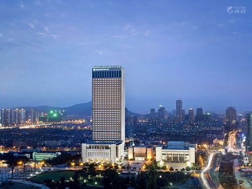 这个价格我服了！2晚洲际只要¥888，更有海边希尔顿、网红民宿神价诱惑