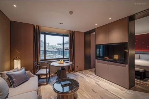 这个价格我服了！2晚洲际只要¥888，更有海边希尔顿、网红民宿神价诱惑