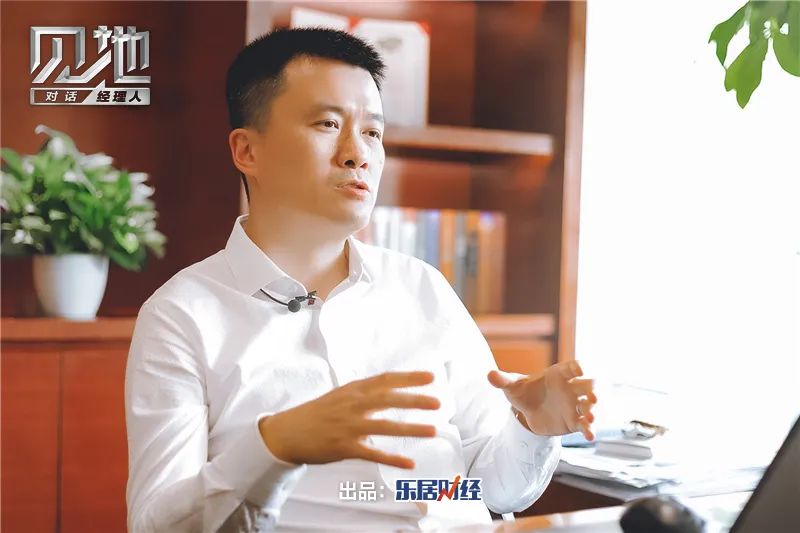 鲍轶群最新演讲视频 (鲍轶群)