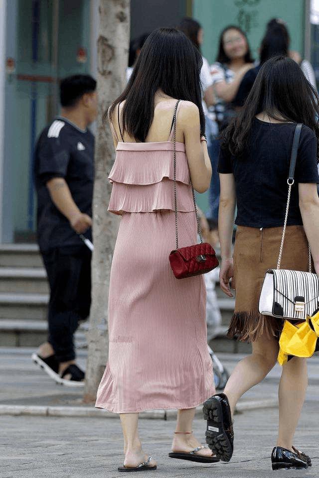 一招告别死皮老茧脚,去脚后跟老茧死皮的法子