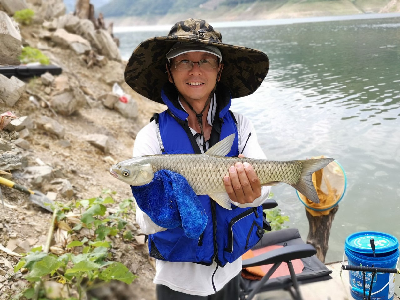 小康哥抽奖钓鱼,小康哥钓鱼最新视频