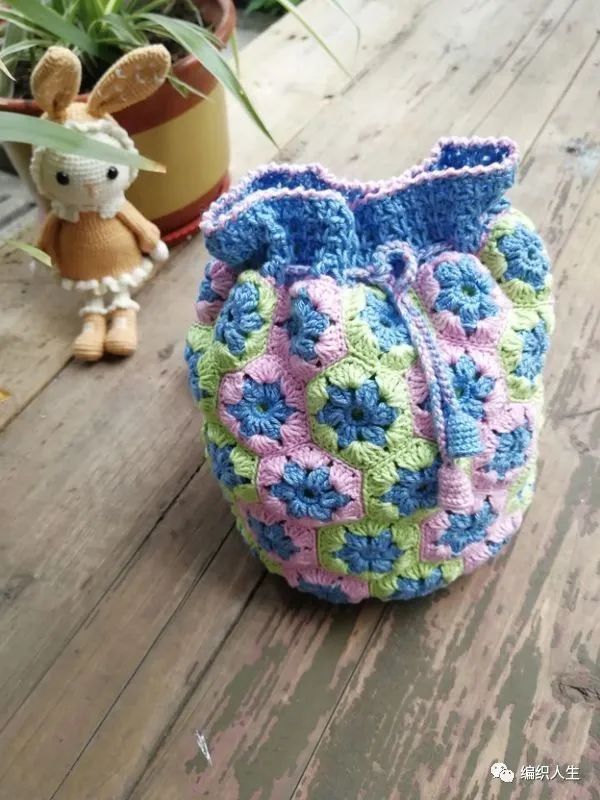新妈咪手作钩针儿童双肩包教程,儿童钩针卡通双肩包全教程