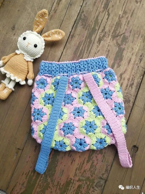 新妈咪手作钩针儿童双肩包教程,儿童钩针卡通双肩包全教程