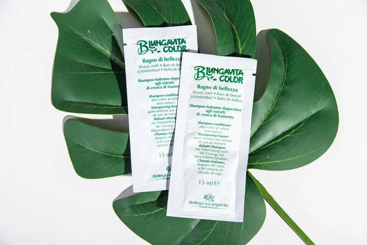 显白发色黄皮夏天,夏天适合染什么发色高级显白