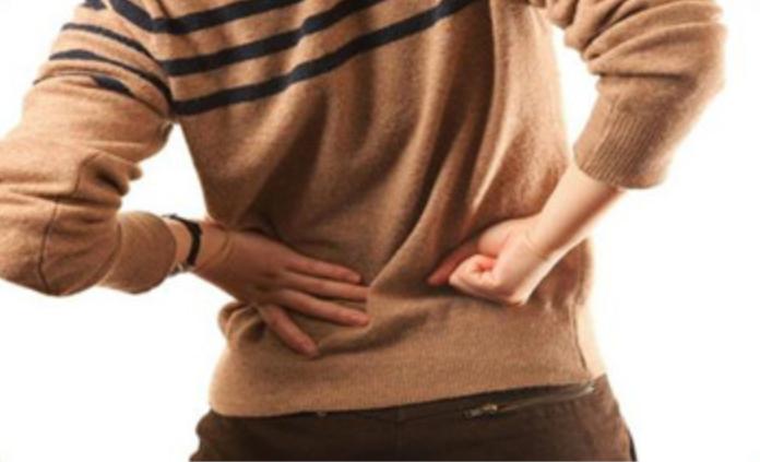 怎样去除热水壶里的水,怎么清理热水壶里面的脏水