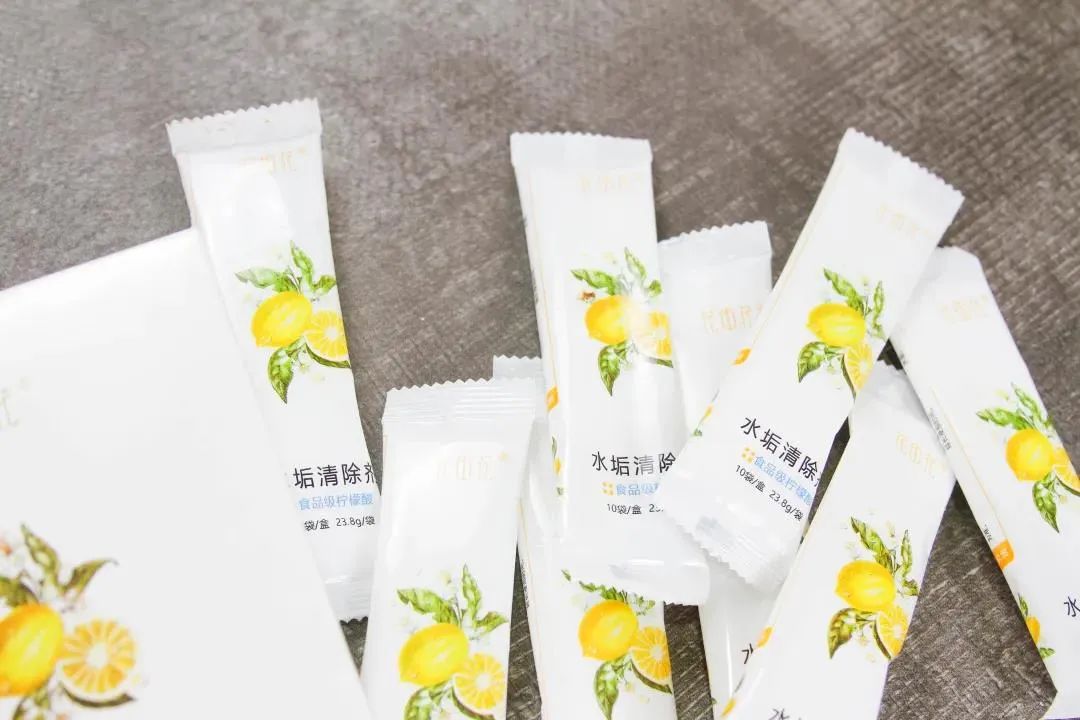 怎样去除热水壶里的水,怎么清理热水壶里面的脏水