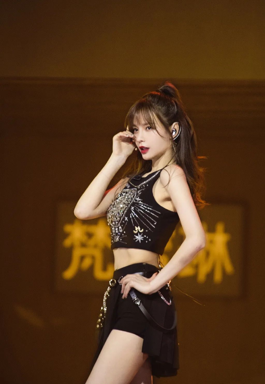 这三个色彩都好看,这三个色哪个颜色好看