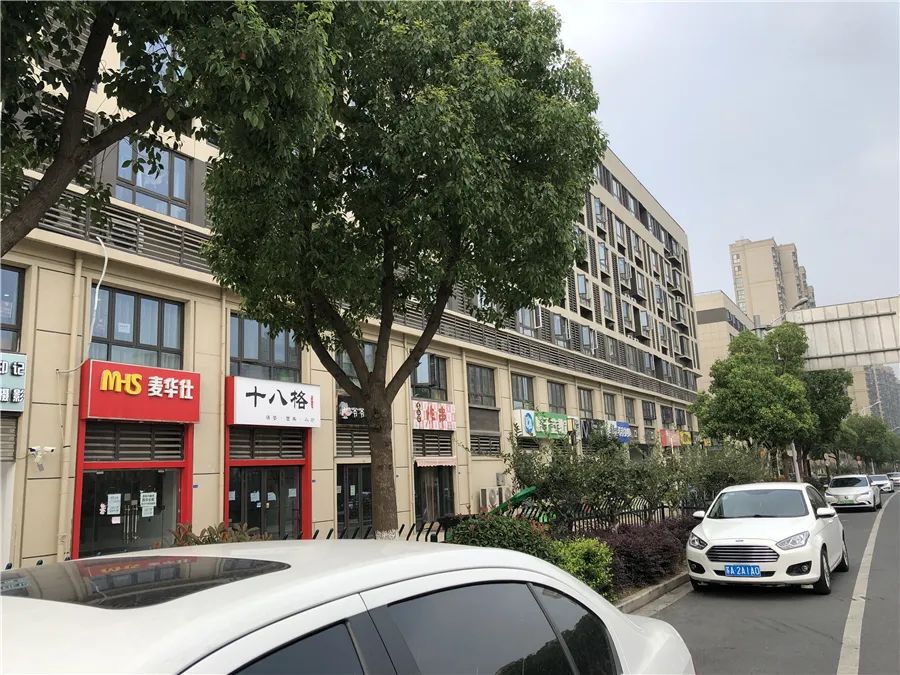 两年房价涨1100卖出赚多少,两年涨20万的房子