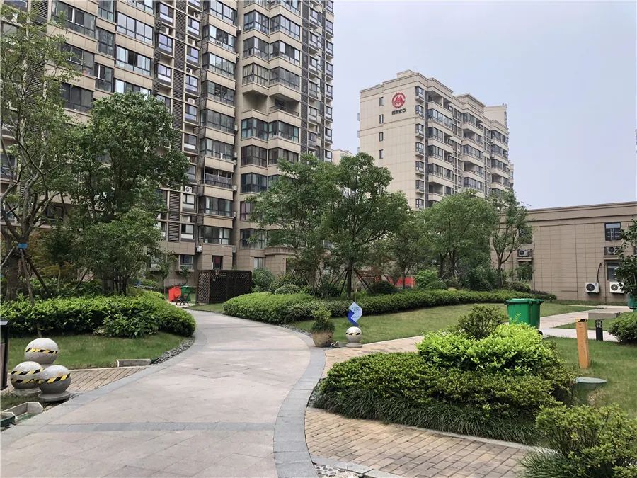 两年房价涨1100卖出赚多少,两年涨20万的房子