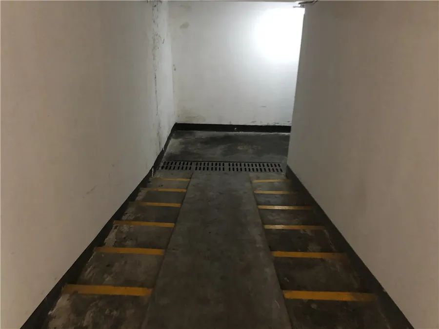 两年房价涨1100卖出赚多少,两年涨20万的房子