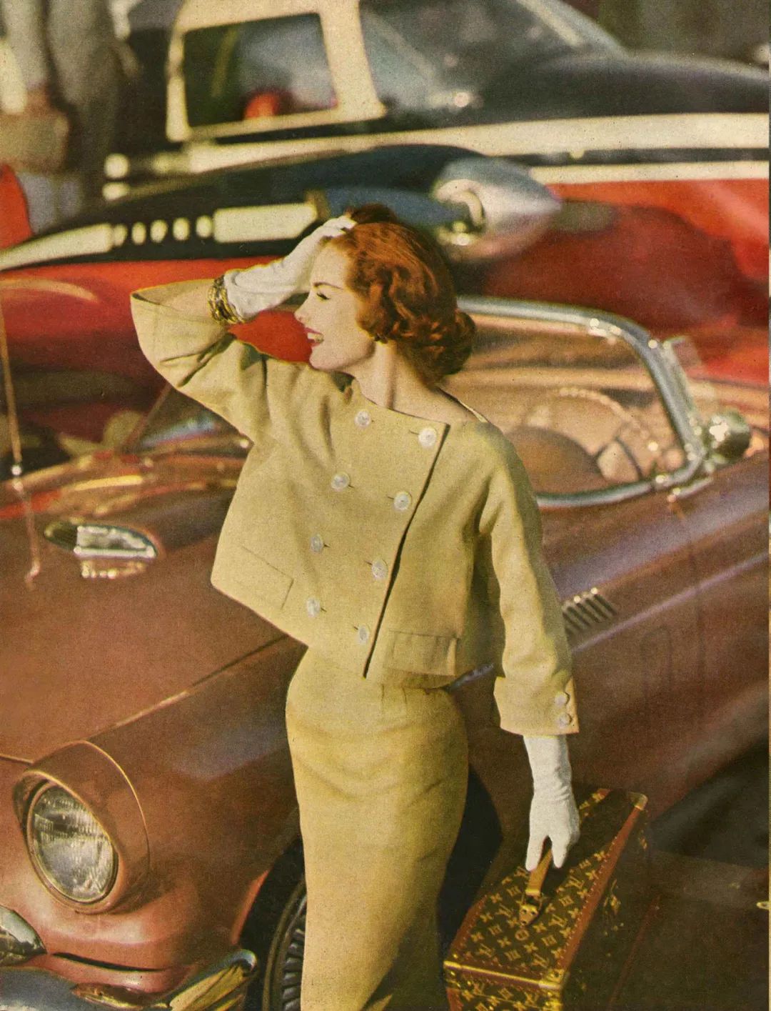 DIOR改拍电影了?丛林裸男、性感人鱼....原来奢侈品是这样诞生的...