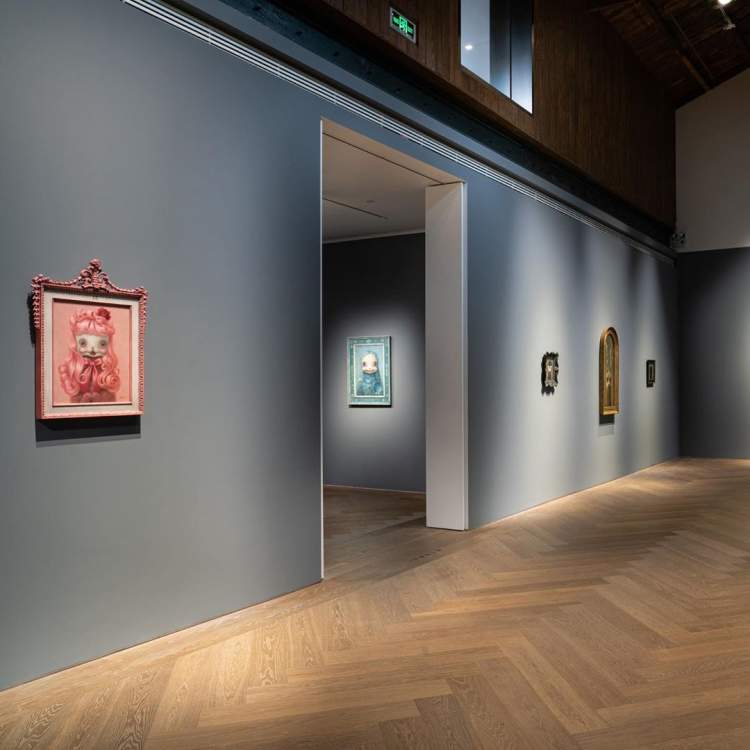 从村上隆到麦克·莱登，别错过外滩这家“宝藏画廊”|魔都小众美术馆