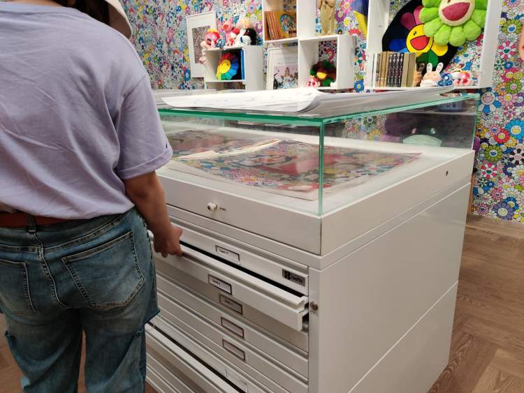 从村上隆到麦克·莱登，别错过外滩这家“宝藏画廊”|魔都小众美术馆