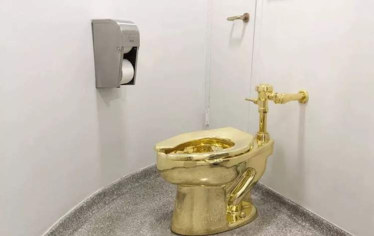 从村上隆到麦克·莱登，别错过外滩这家“宝藏画廊”|魔都小众美术馆